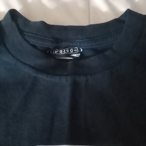 Men's Volcom t shirt - Picture 6 of 6